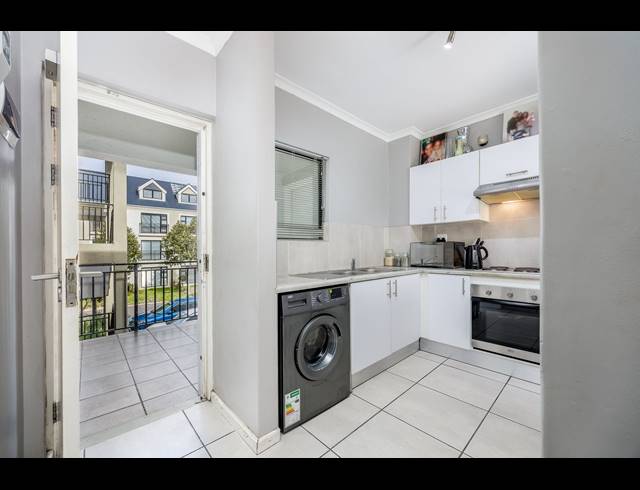 2 BEDROOM APARTMENT FOR SALE IN SILVER OAKS